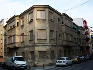 Edificio antiguo viviendas