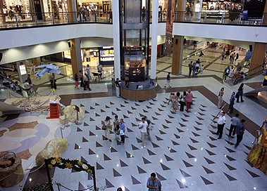 UComercial_centro-comercial-max-center